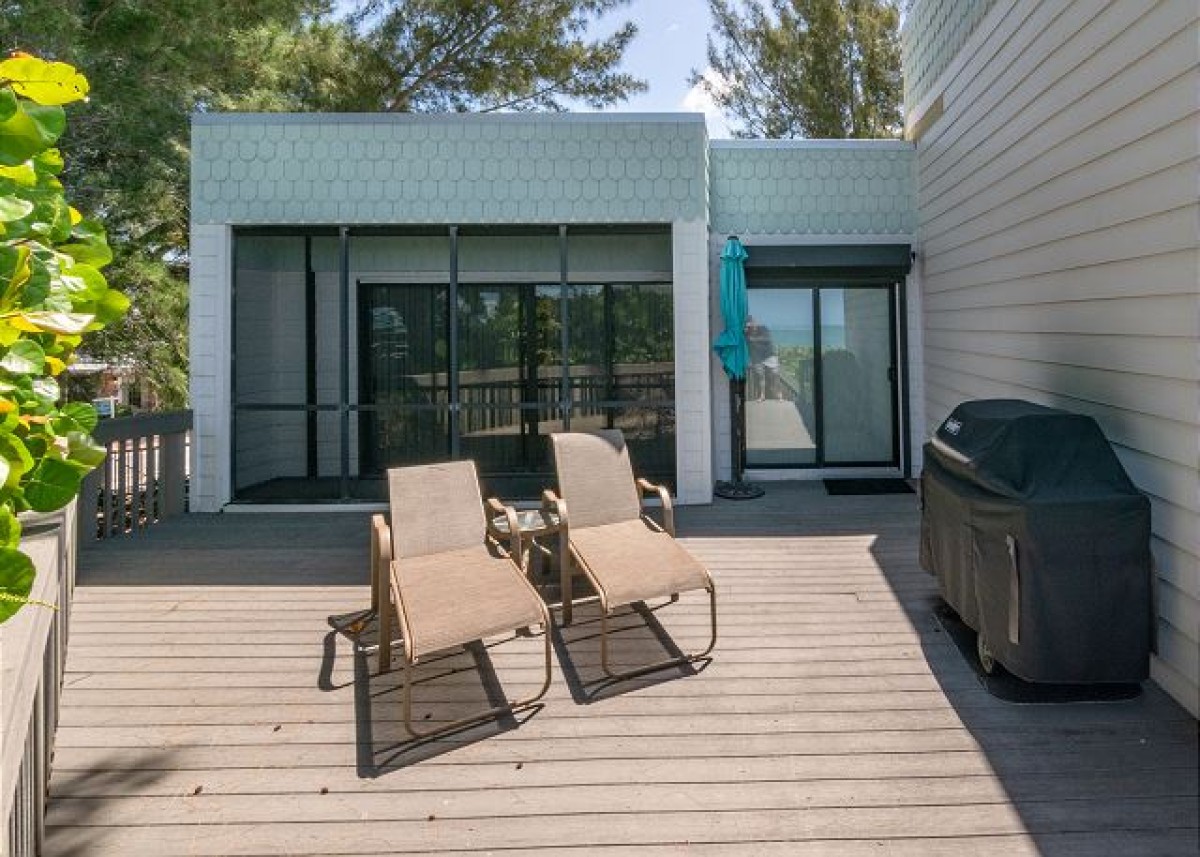 Franks Beach House Holmes Beach, FL Island Vacation Properties