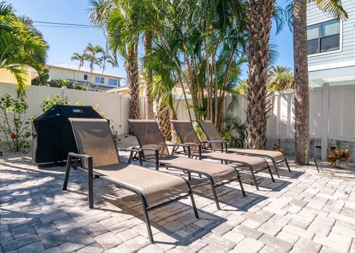 The Palms 3 Holmes Beach, FL Island Vacation Properties