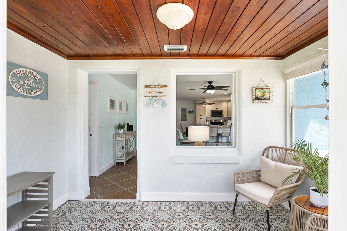 Island Vacation Properties-Island Daze-1
