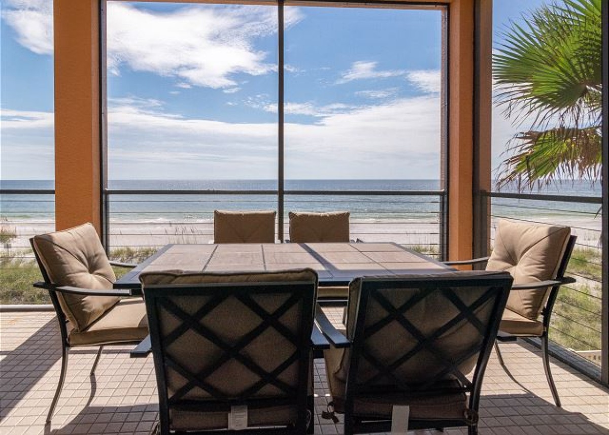Island Vacation Properties-Bradenton Beach Club D-1