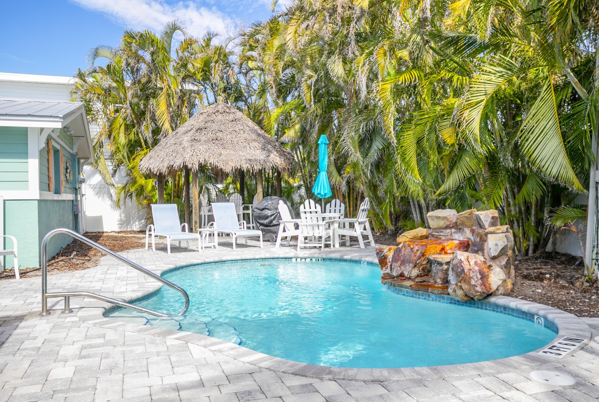 Island Vacation Properties-Sunset Villas-1