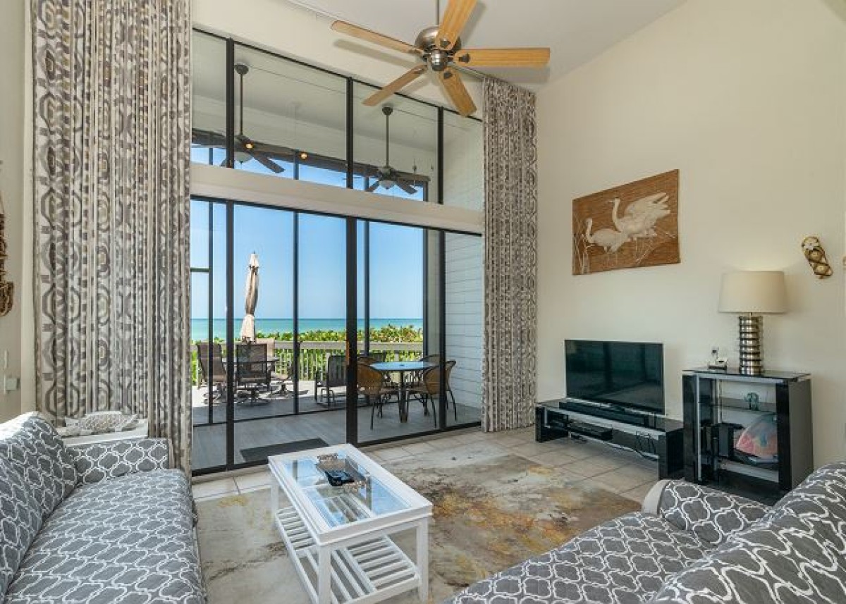 Franks Beach House Holmes Beach, FL Island Vacation Properties