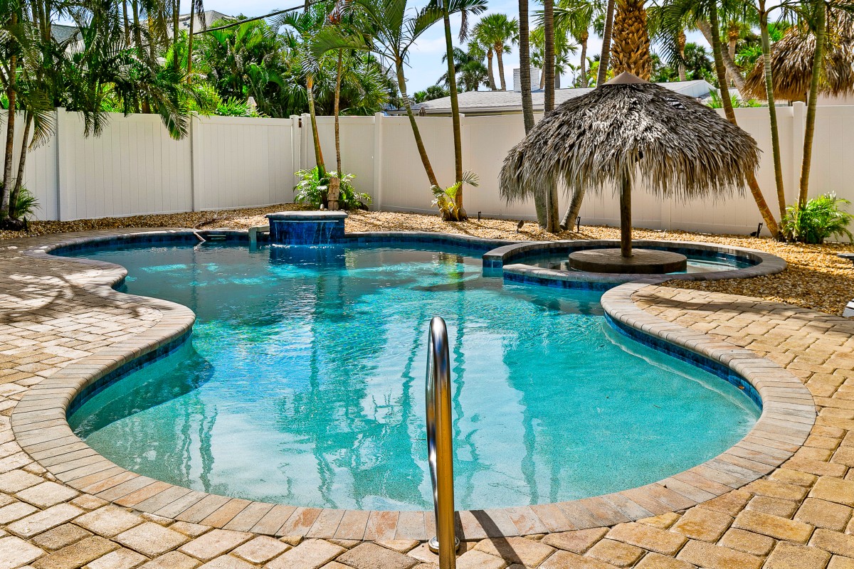 Private pool