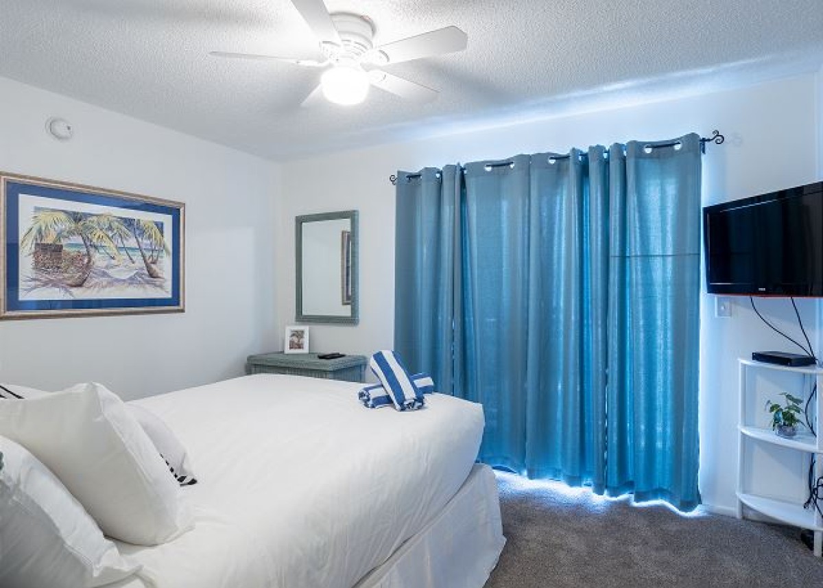 Fountainhead Condo 3 Holmes Beach, FL Island Vacation Properties