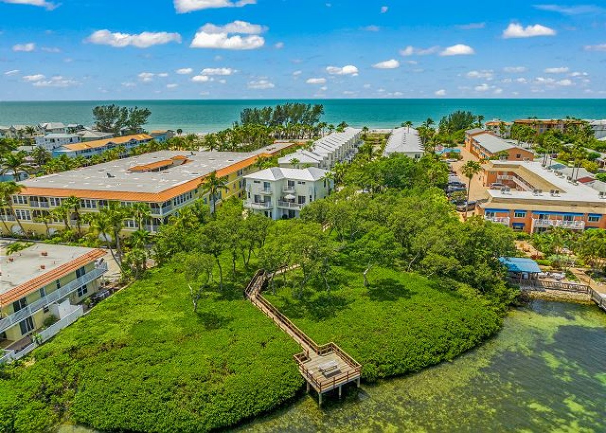 The Point at Bermuda Bay Club Bradenton Beach, FL Island Vacation
