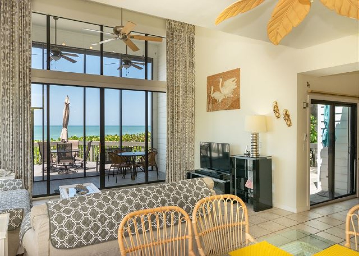 Franks Beach House Holmes Beach, FL Island Vacation Properties