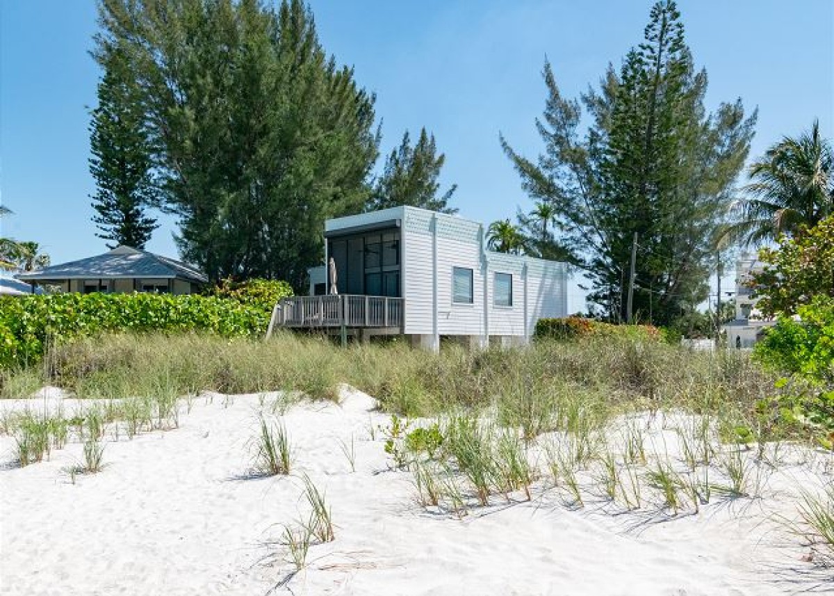 Franks Beach House Holmes Beach, FL Island Vacation Properties