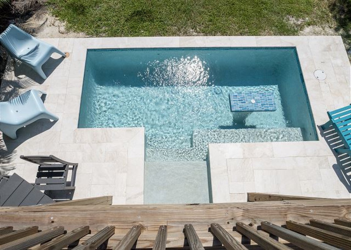 Island Vacation Properties-Palm View Lakehouse-1