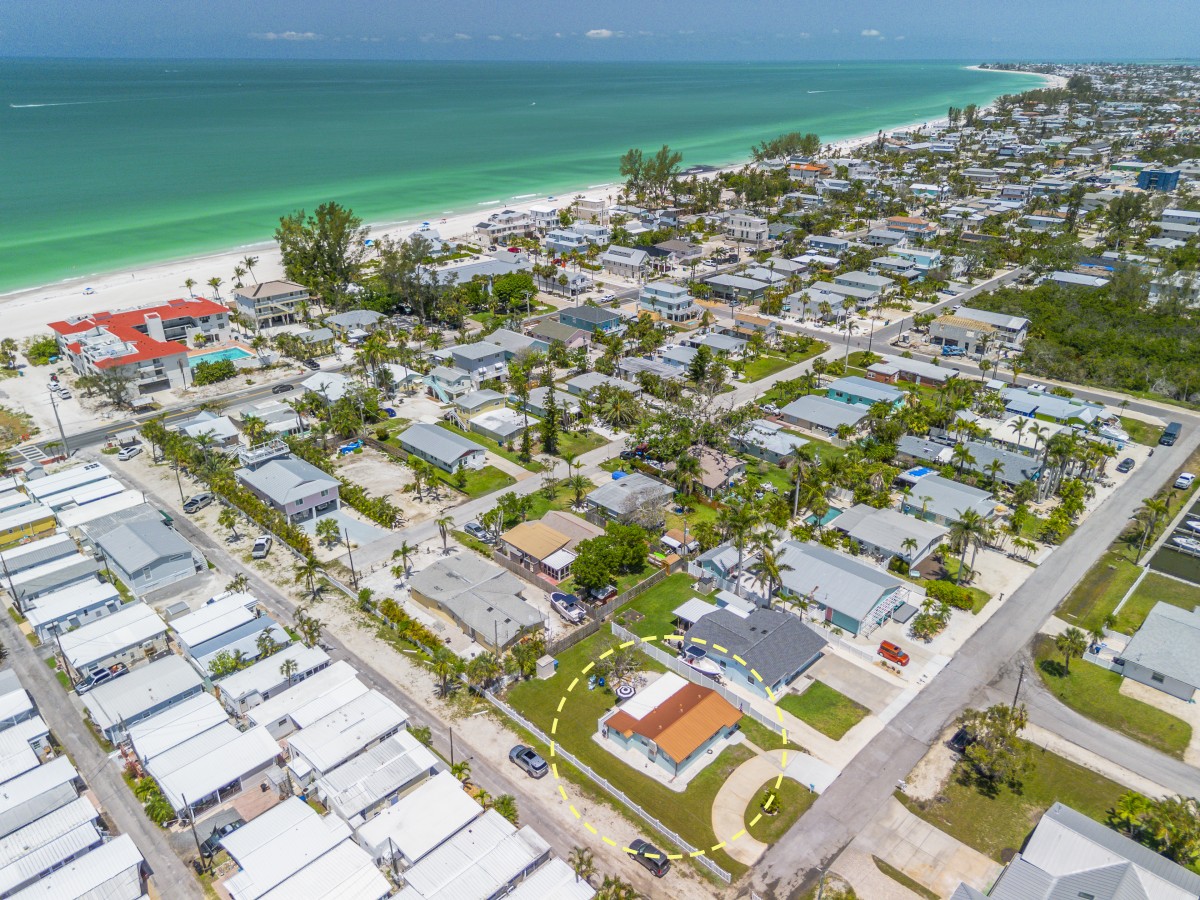 Island Vacation Properties-Sandy Feet Retreat-1