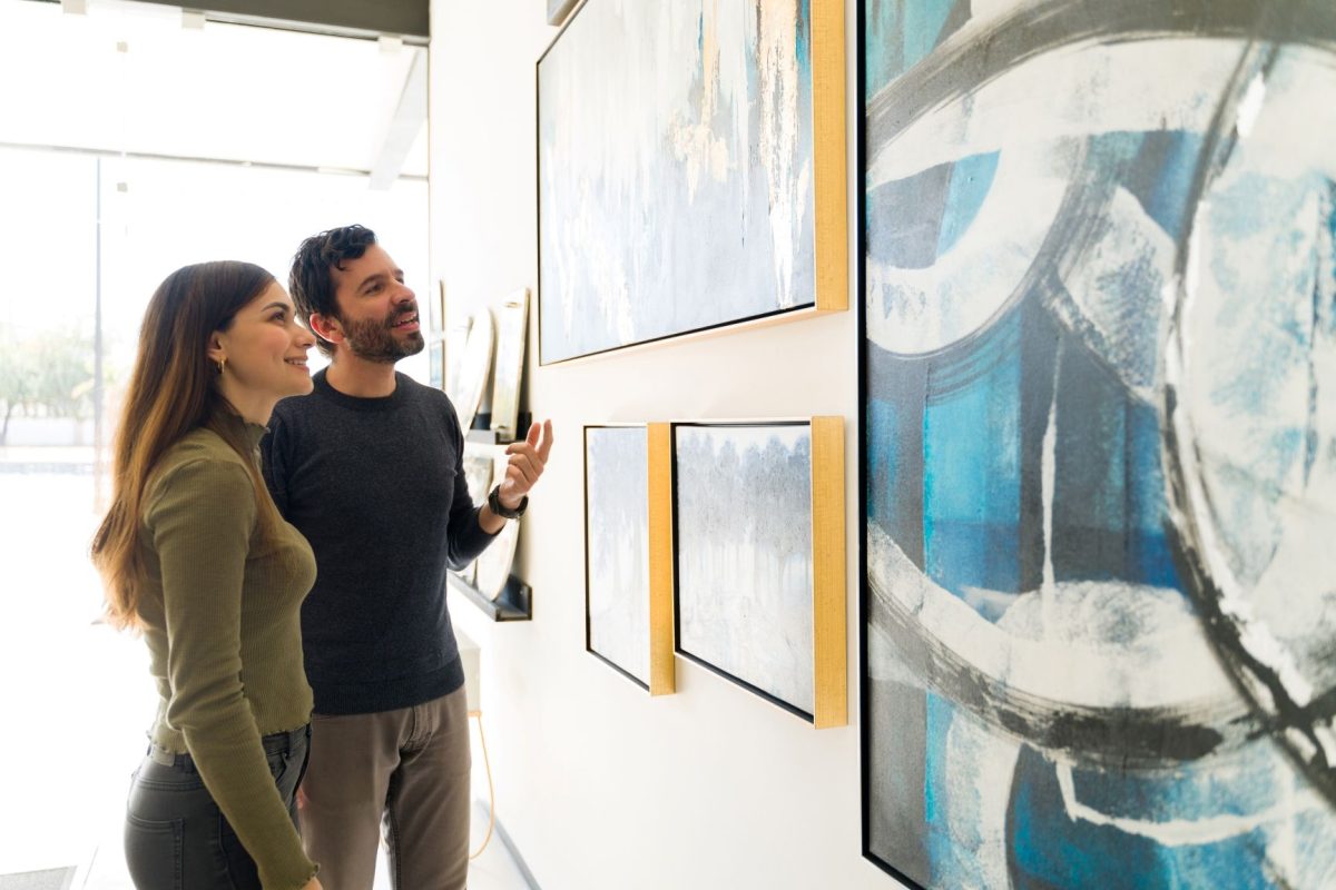 couple in an art gallery
