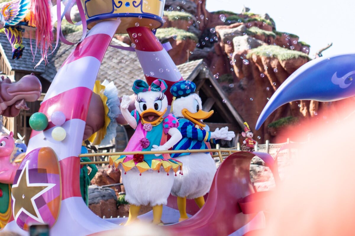 disney world parade