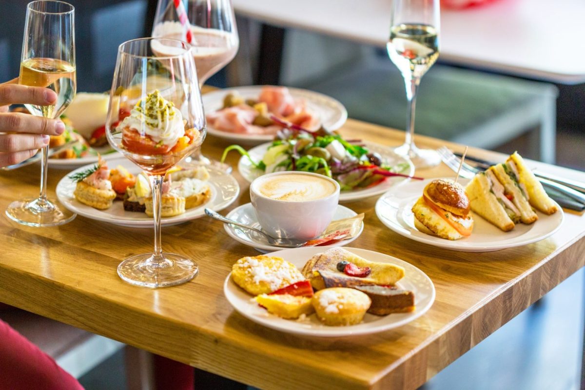 Table of brunch items.